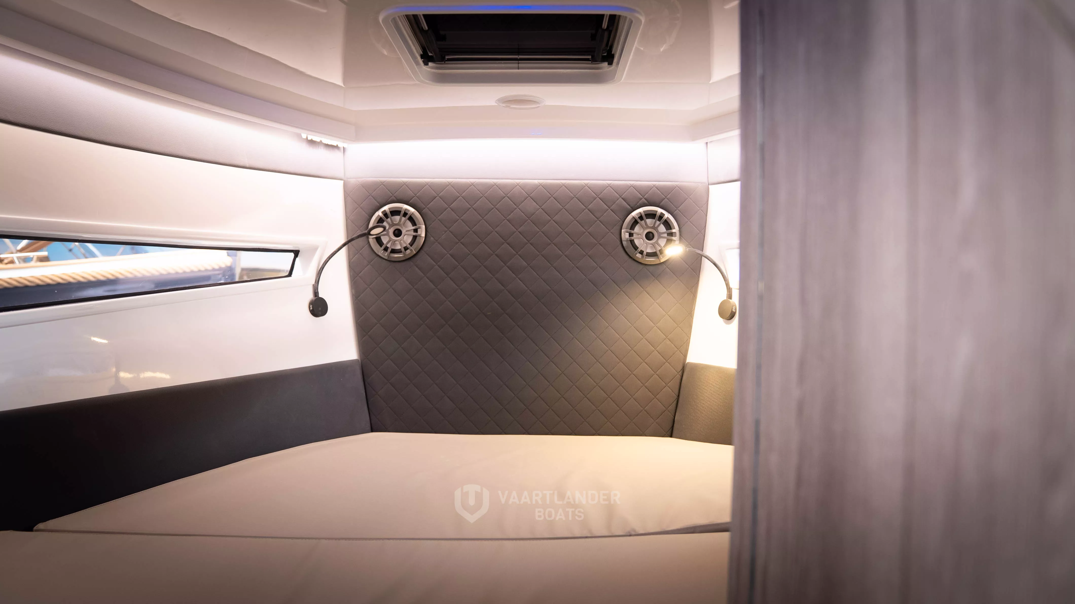 Vaartlander Boats - Vaartlander Maxima800Cabin 33