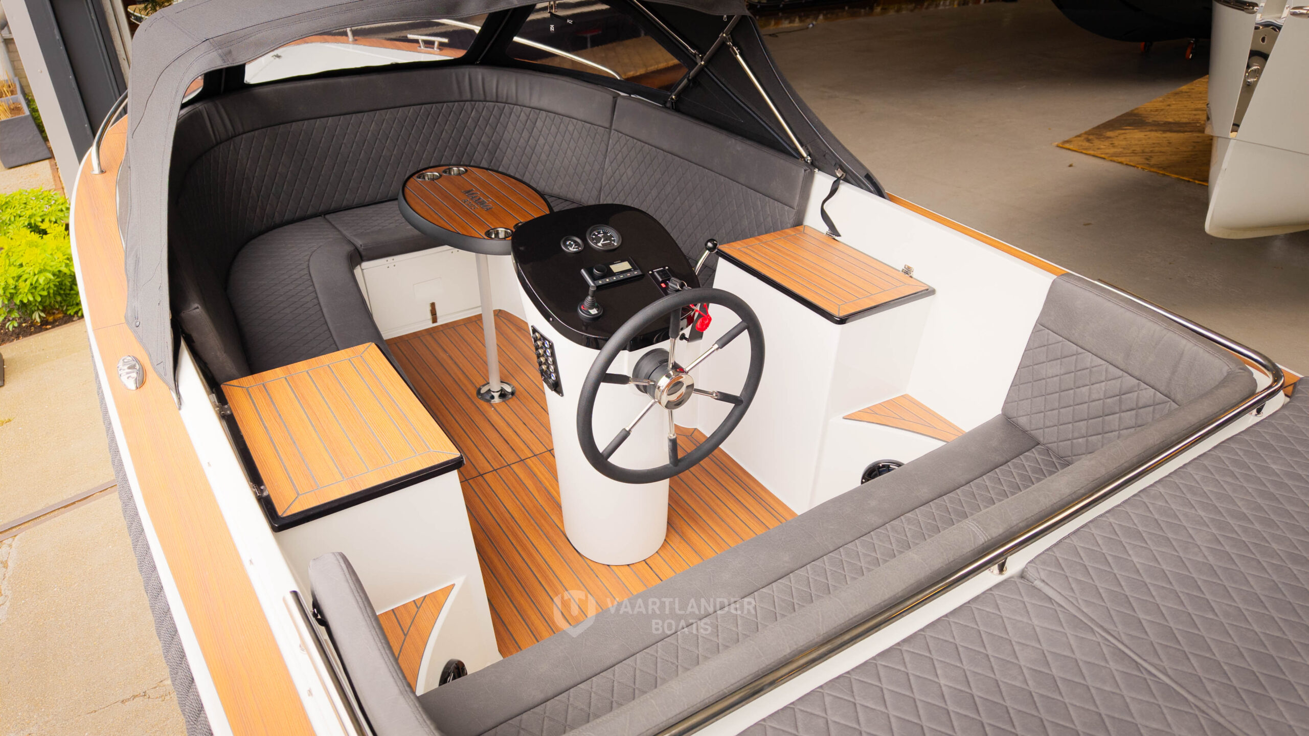 Vaartlander Boats - Vaartlander Maxima620RetroMC Wit 31 scaled