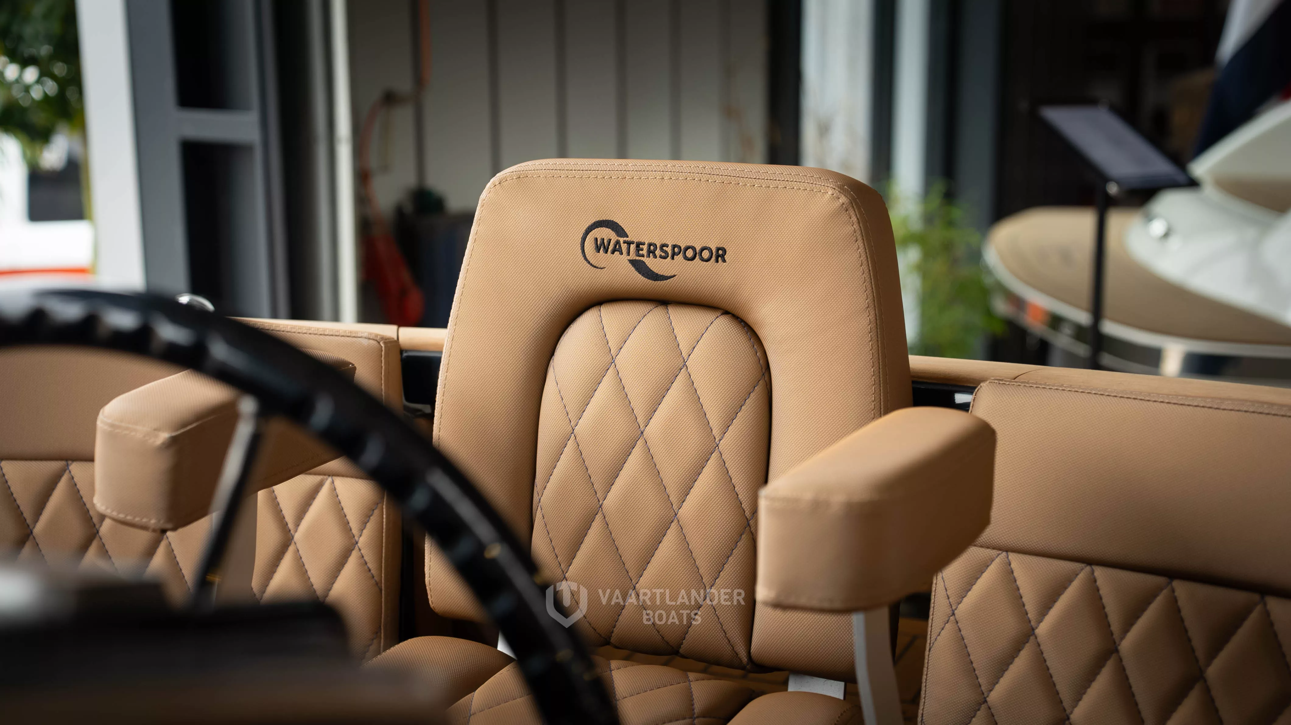 Vaartlander Boats - Vaartlander Waterspoor717Aviator Details 19