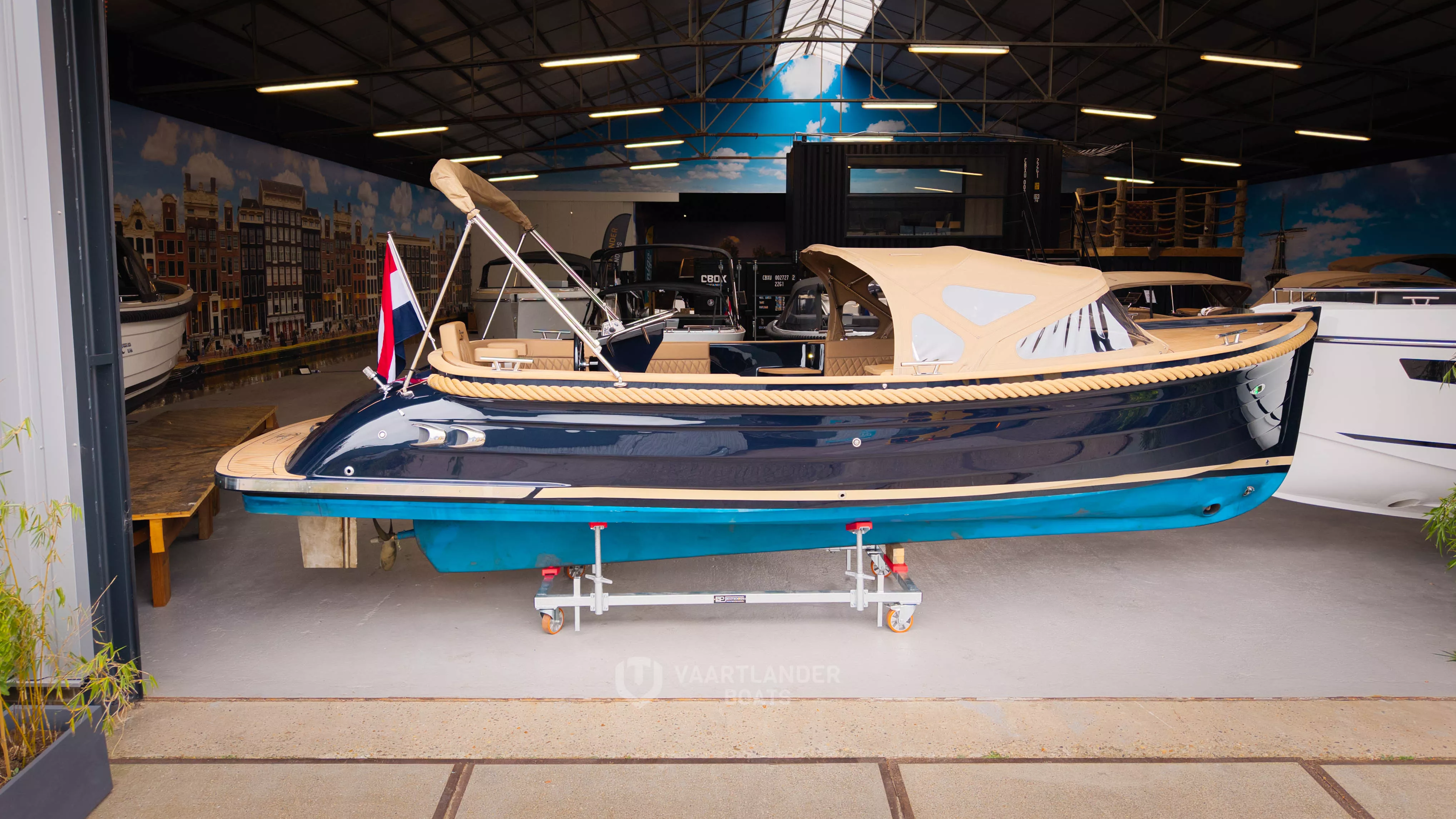 Vaartlander Boats - Vaartlander Waterspoor717Aviator Details 27