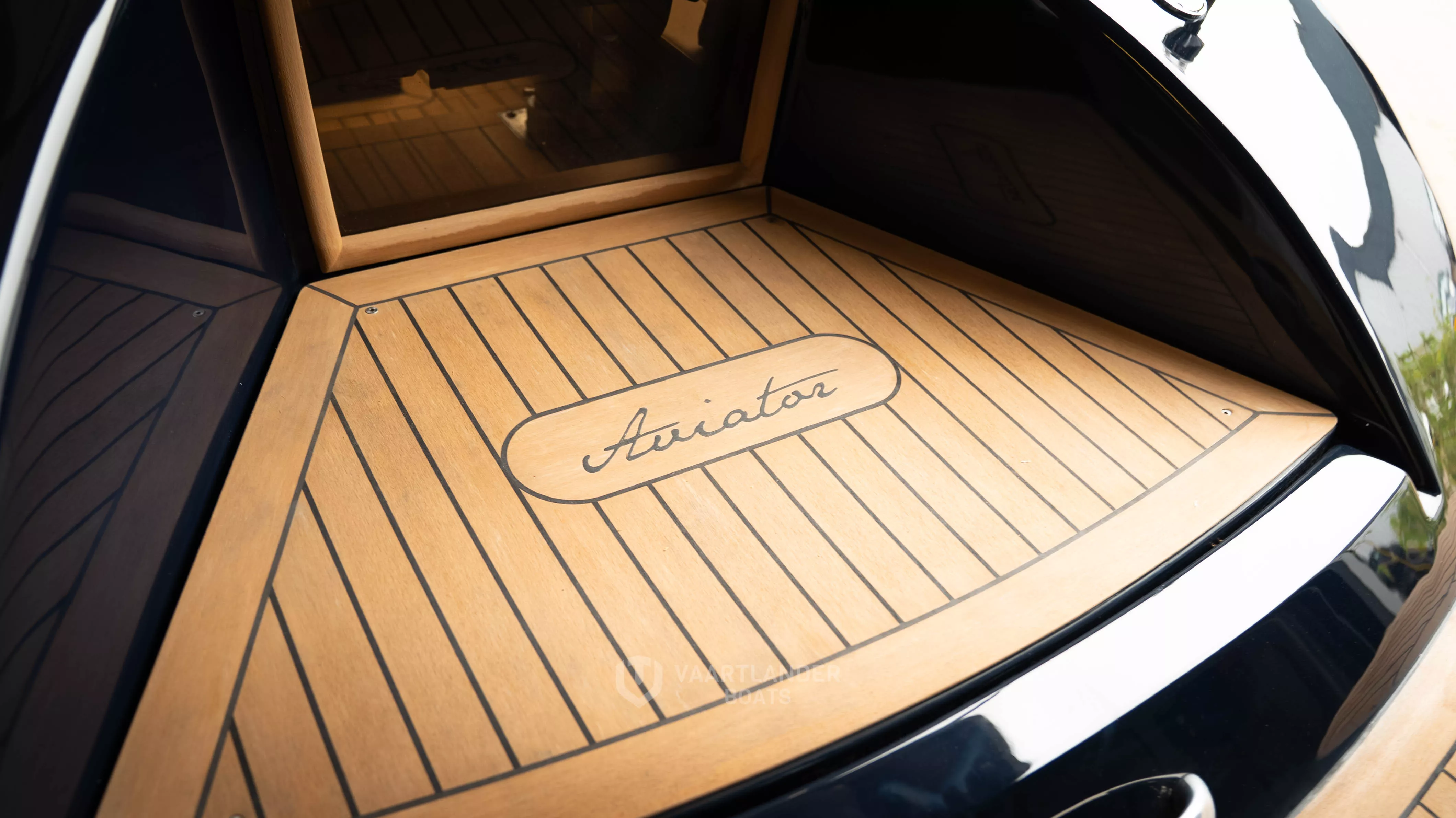 Vaartlander Boats - Vaartlander Waterspoor717Aviator Details 4