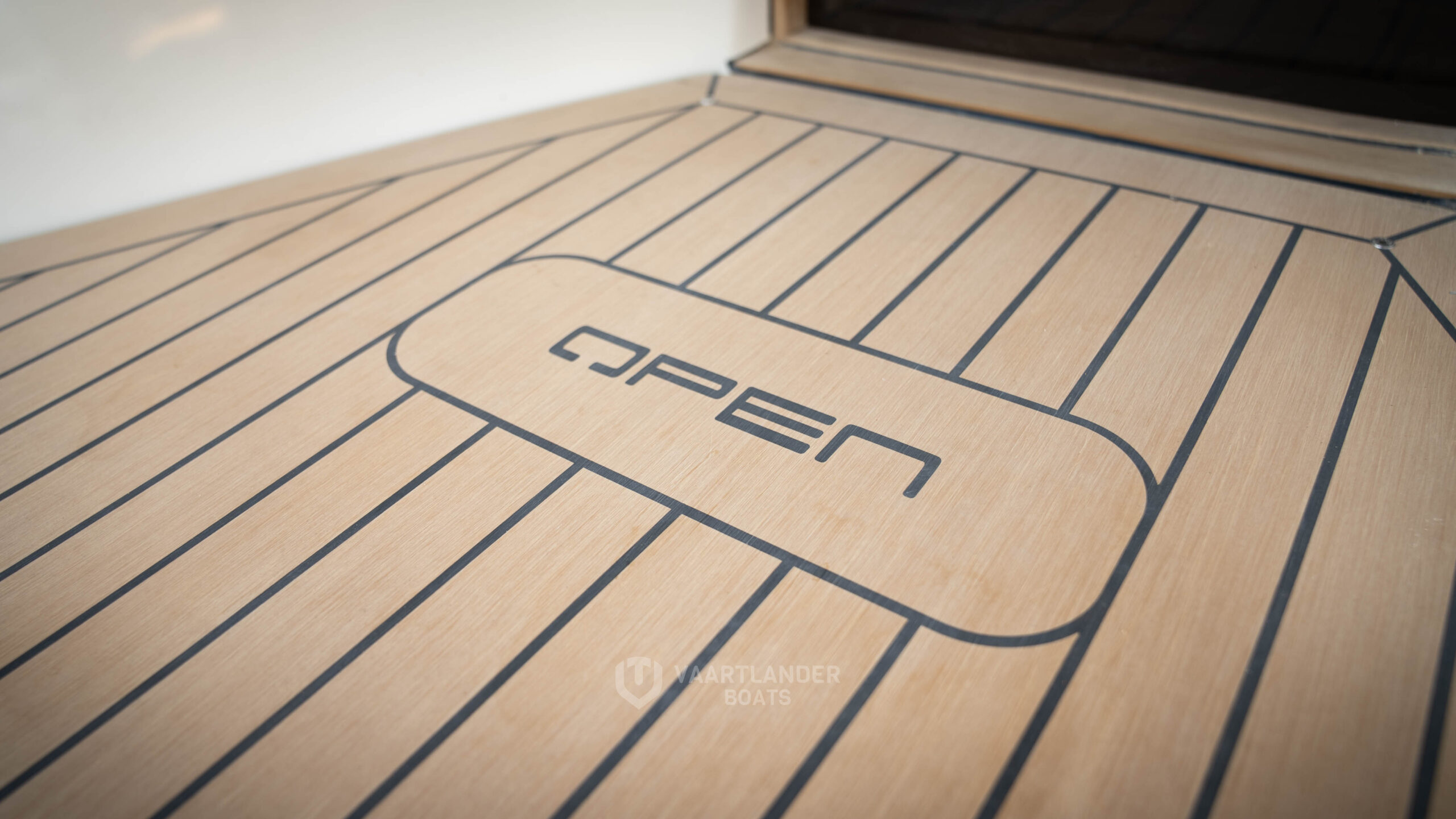 Vaartlander Boats - Vaartlander Waterspoor808Open Wit 4 scaled