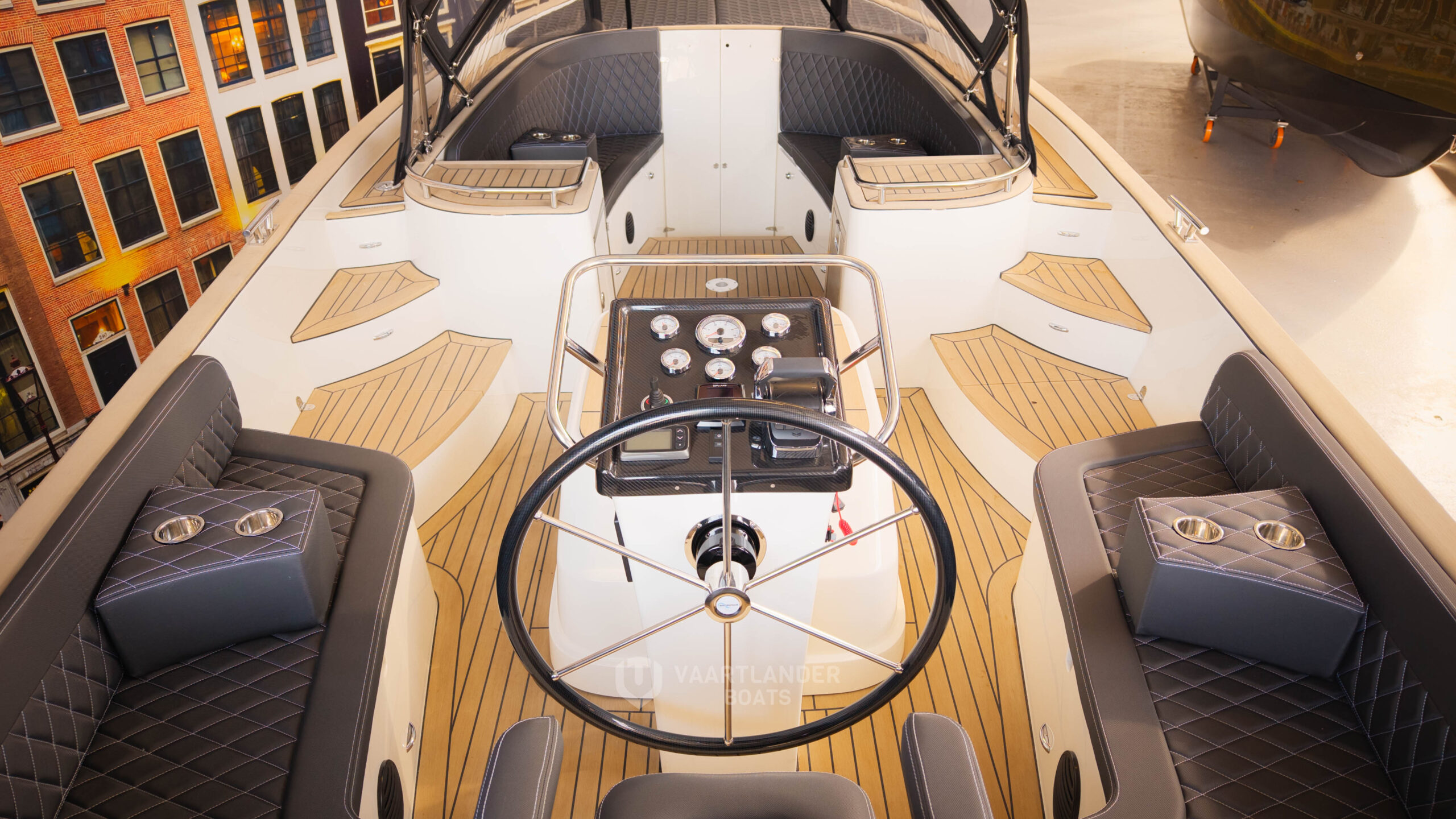 Vaartlander Boats - Vaartlander Waterspoor808Open Wit 41 scaled