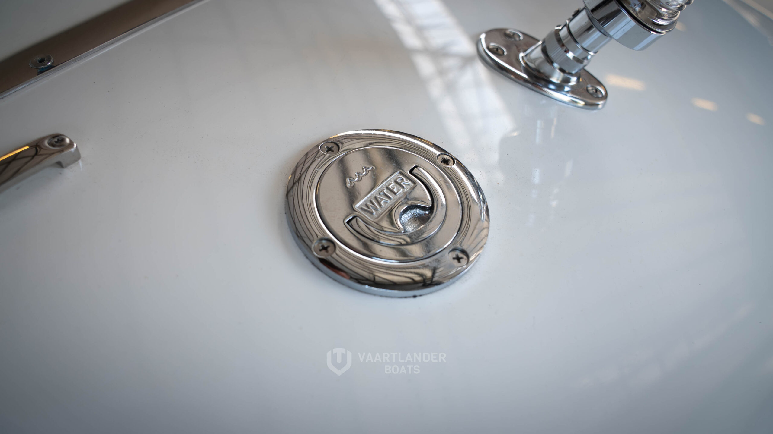 Vaartlander Boats - Vaartlander Waterspoor808Open Wit 5 scaled
