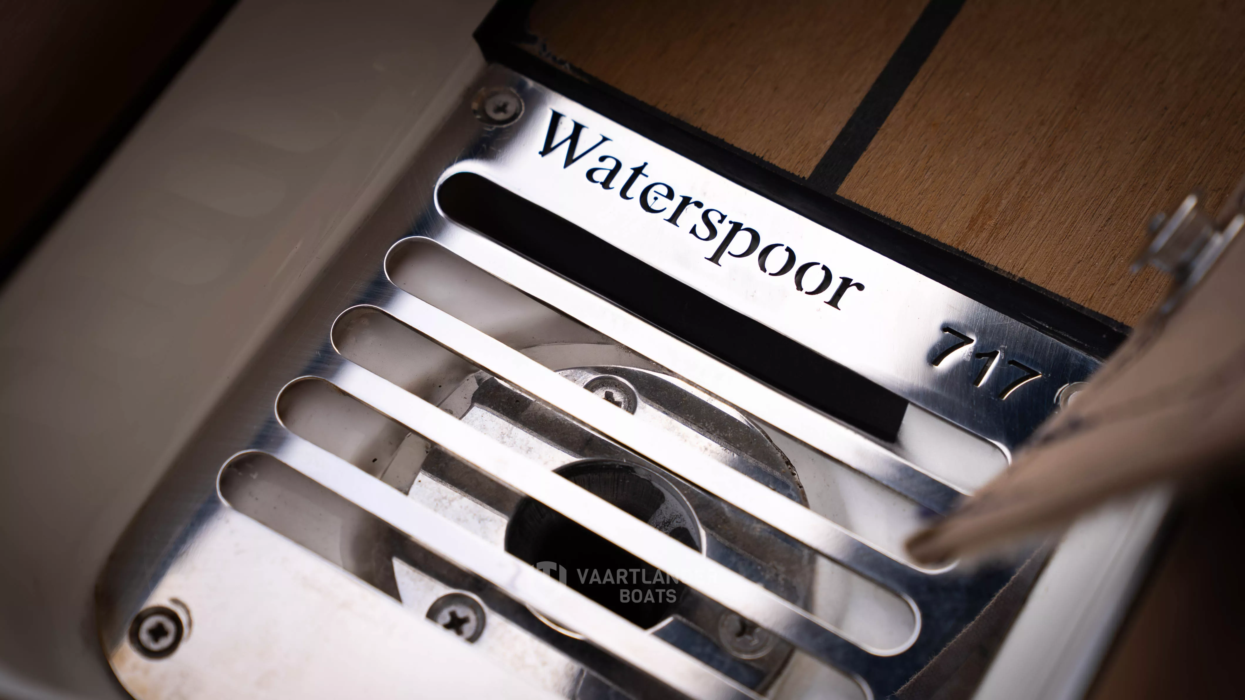 Vaartlander Boats - Vaartlander Waterspoor717Outboard 21