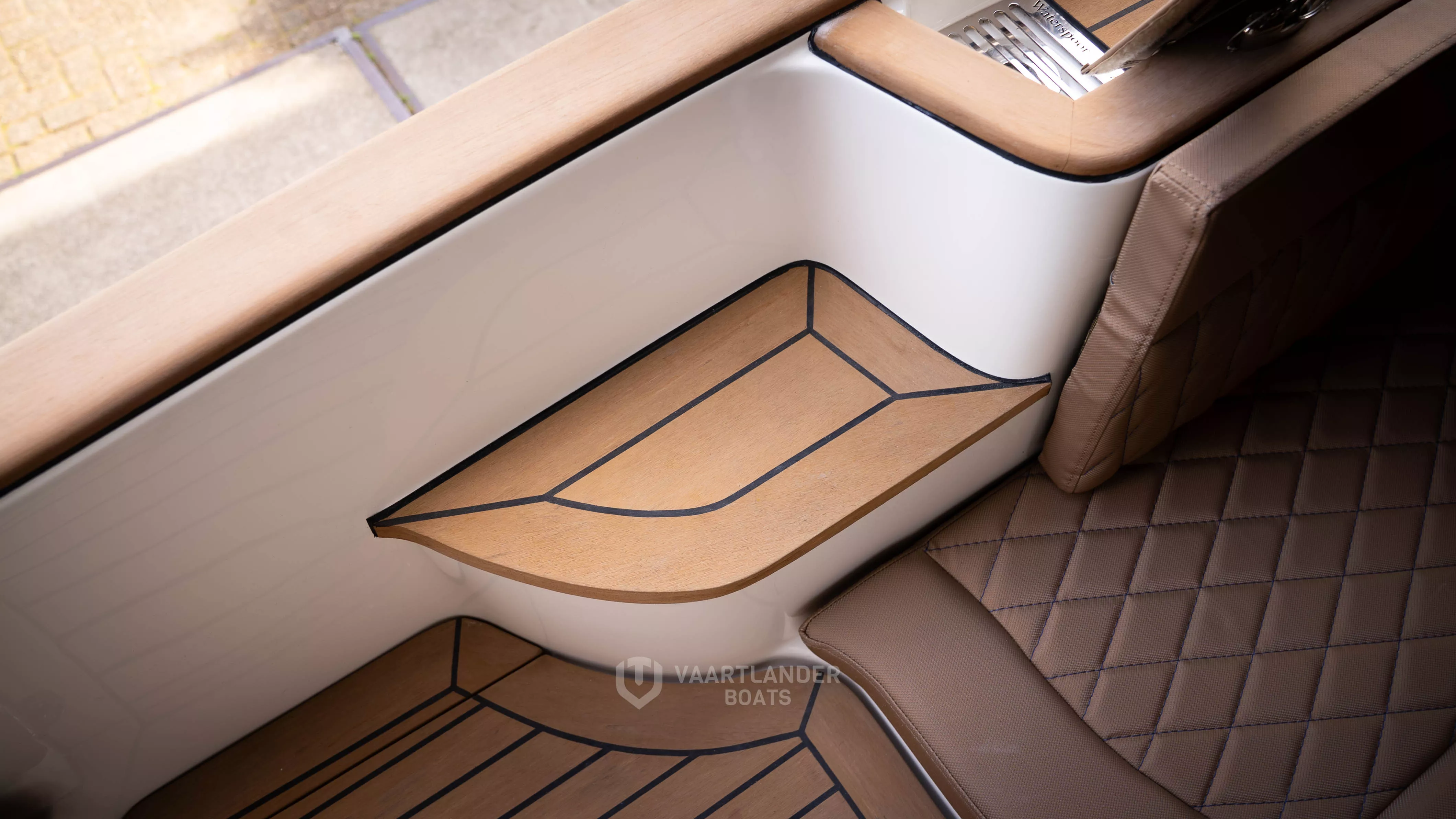Vaartlander Boats - Vaartlander Waterspoor717Outboard 26