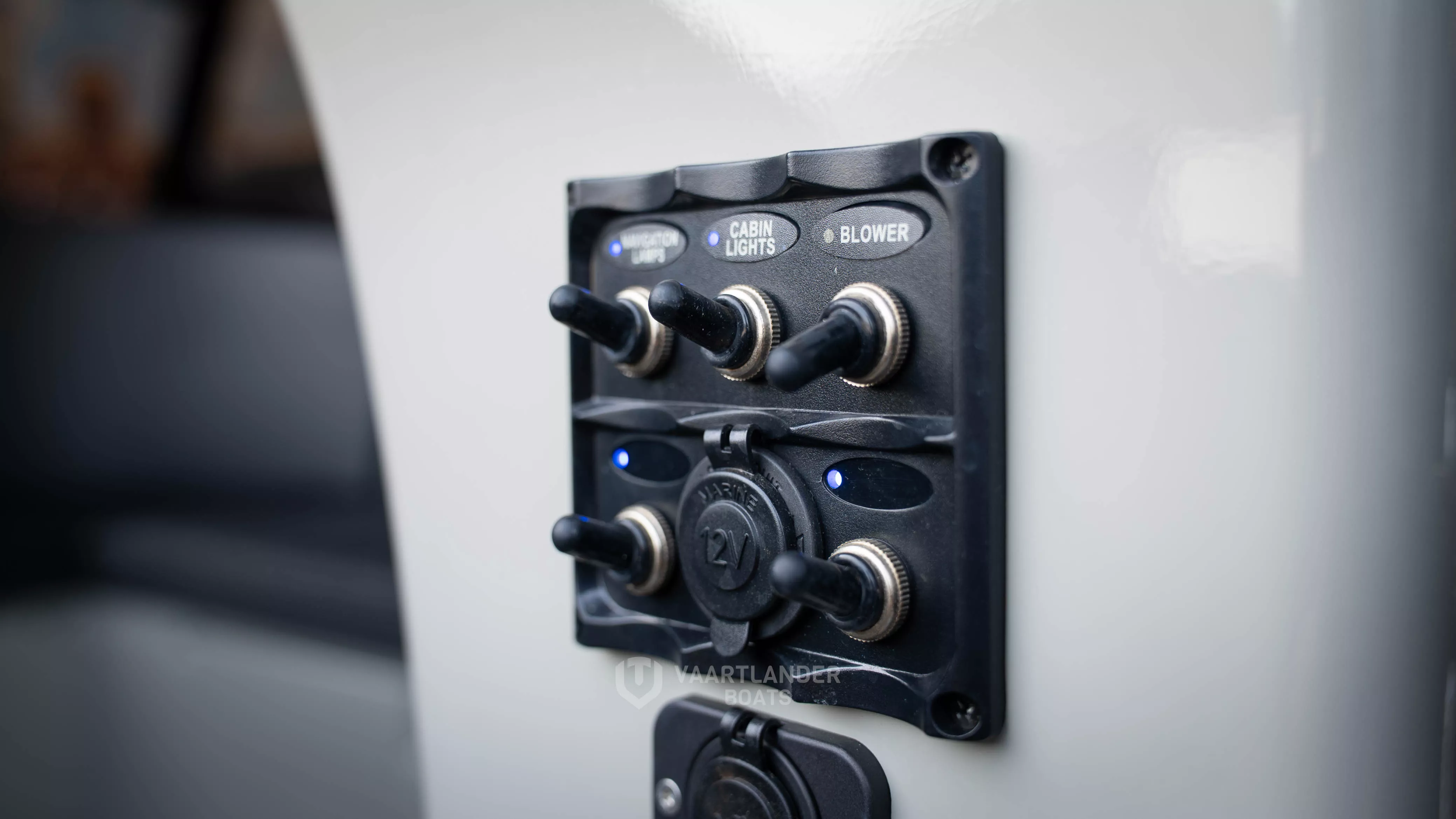 Vaartlander Boats - Vaartlander TendR600Outboard 1