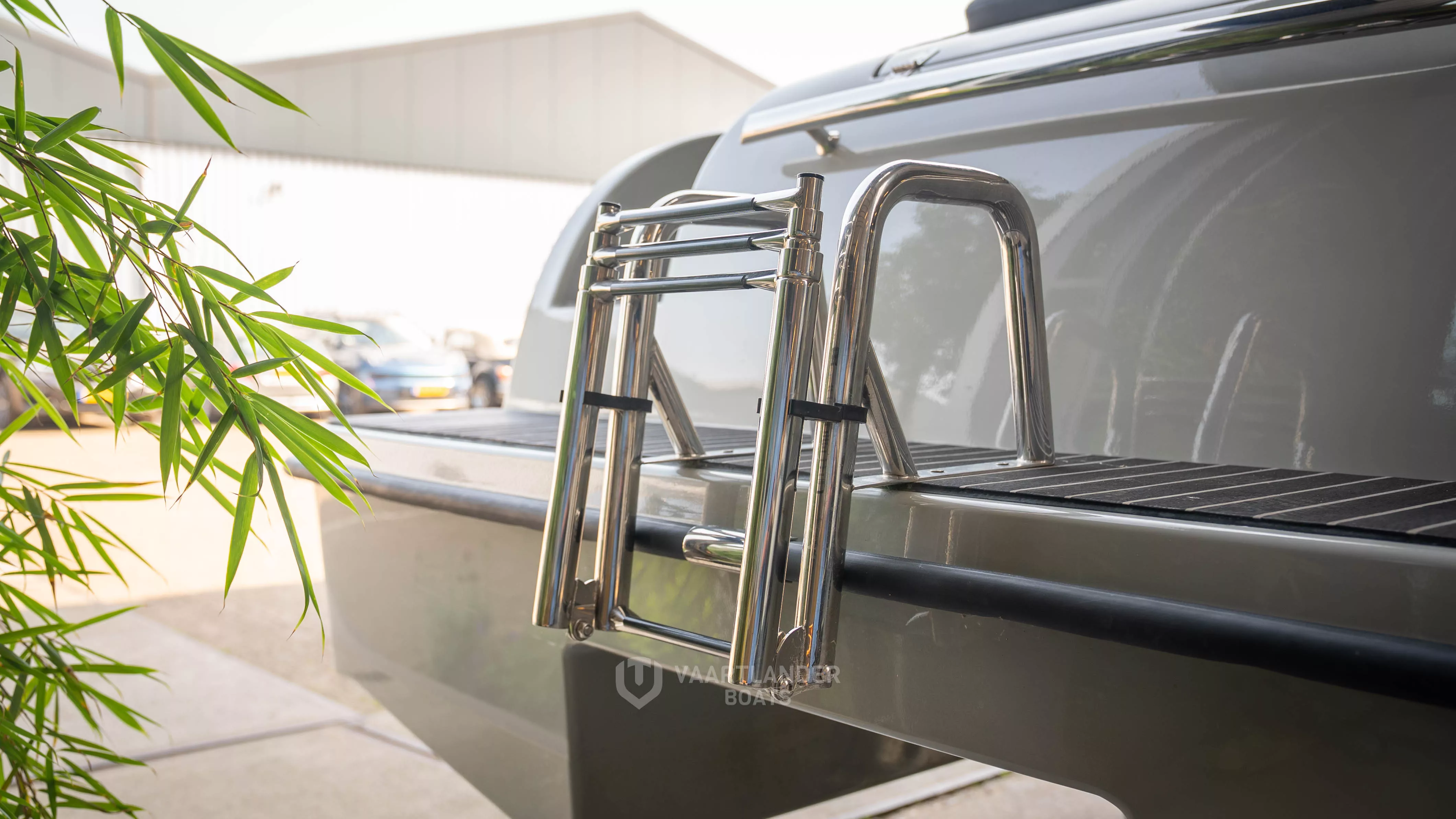 Vaartlander Boats - Vaartlander TendR600Outboard 12