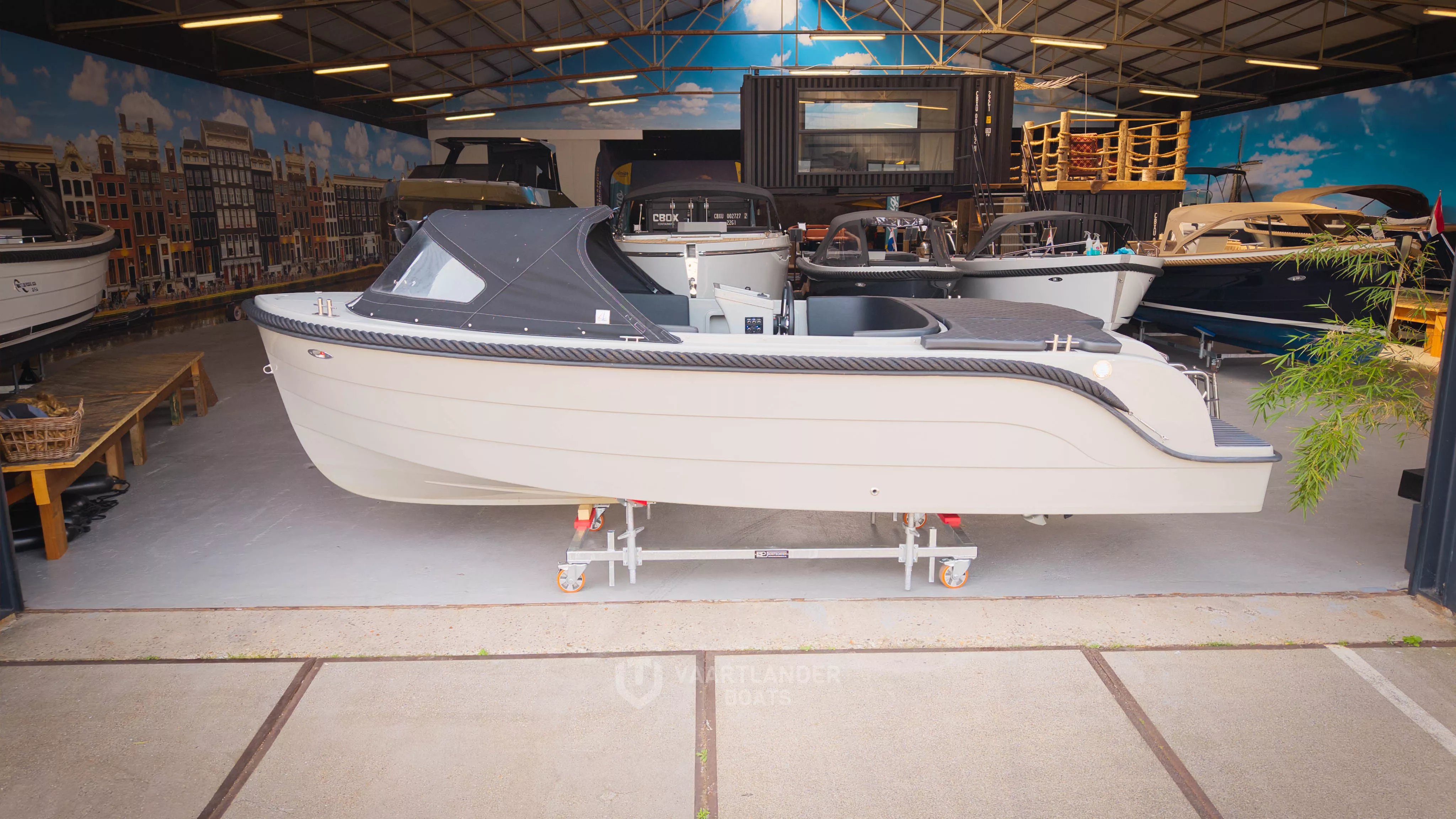 Vaartlander Boats - Vaartlander TendR600Outboard 21