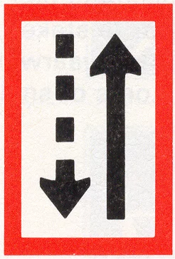 Verkeersbord B.3b voor de scheepvaart dat verplicht stuurboordzijde houden aangeeft