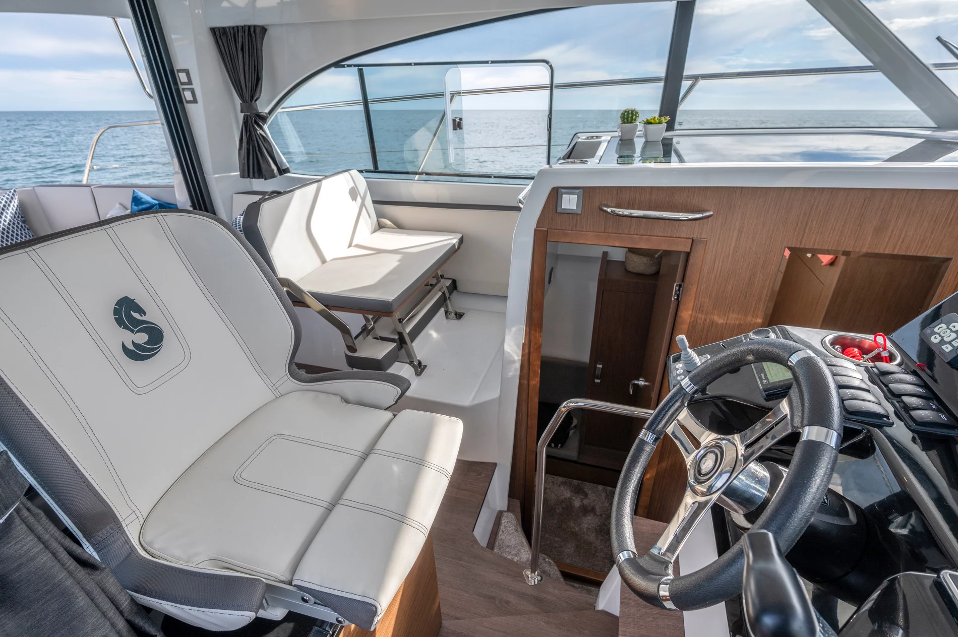Bénéteau Antares 11 Fly Vaartlander Boats - Vaartlander BeneteauAntares11Coupe 25