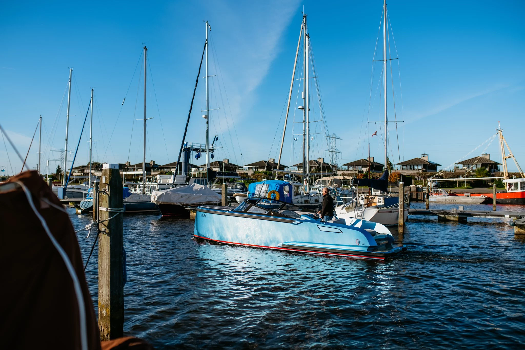 Vaartlander_QualiaQT25-6 Qualia QT25 aangemeerd in de haven
