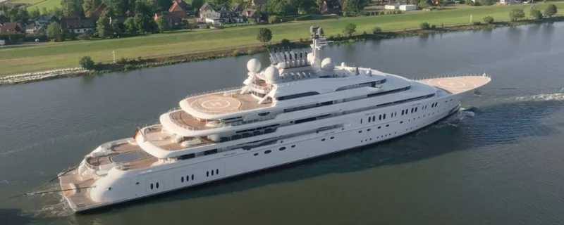 Opera Opera superjacht modern megajacht met luxe en technologie