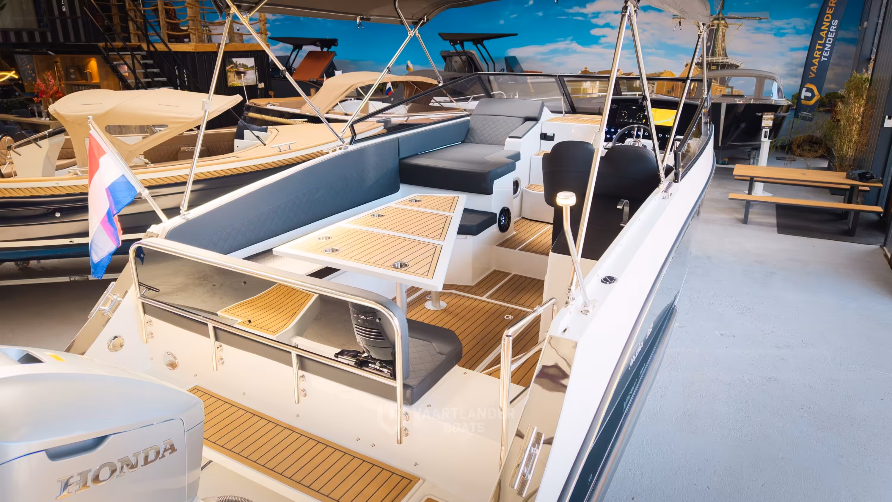 Vaartlander Boats - Vaartlander Maxima800Cabin juni26 48 scaled