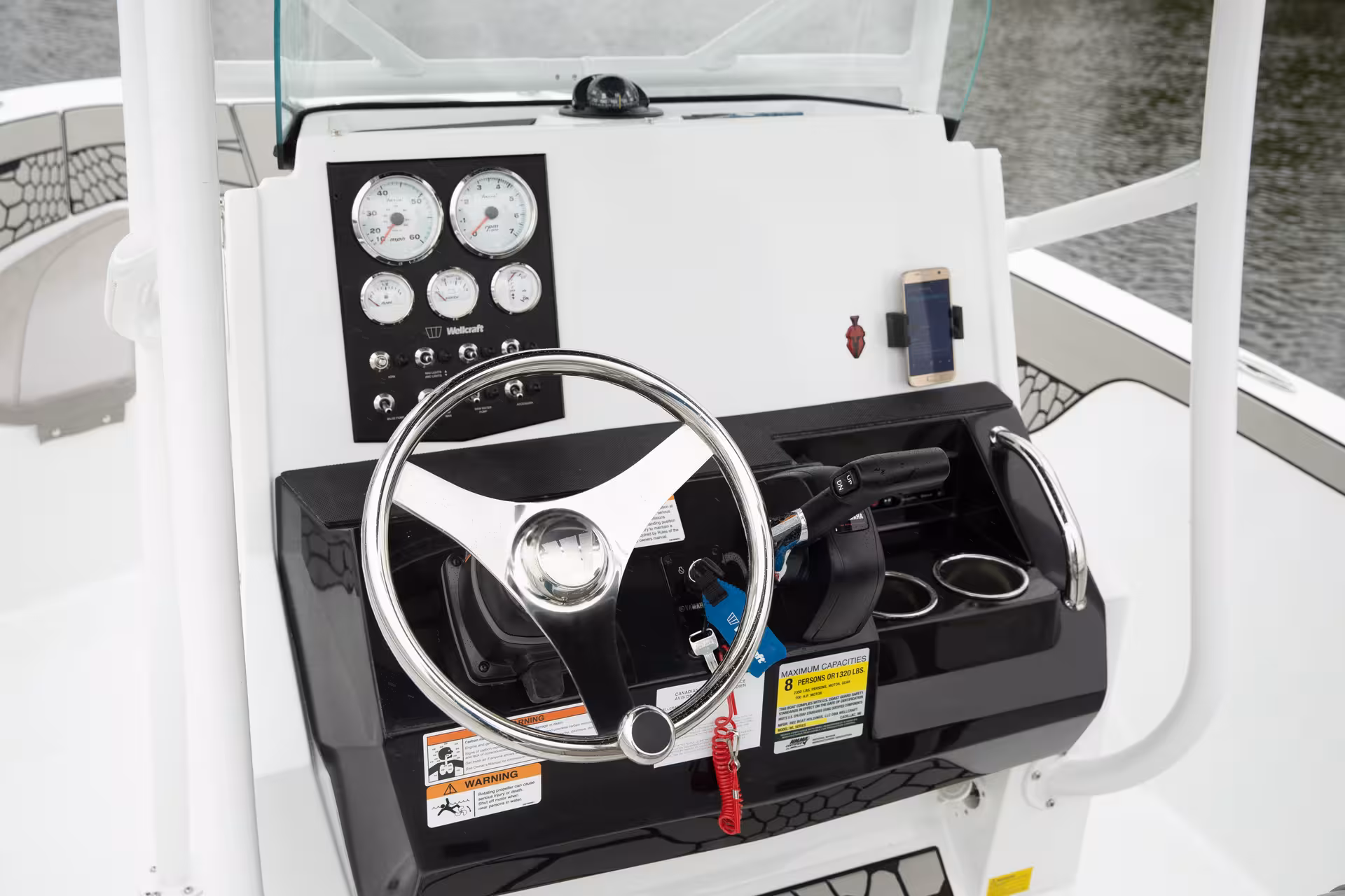 Vaartlander_Wellcraft202Fisherman-29 Dashboard van Wellcraft 202 Fisherman met stuurwiel en bediening
