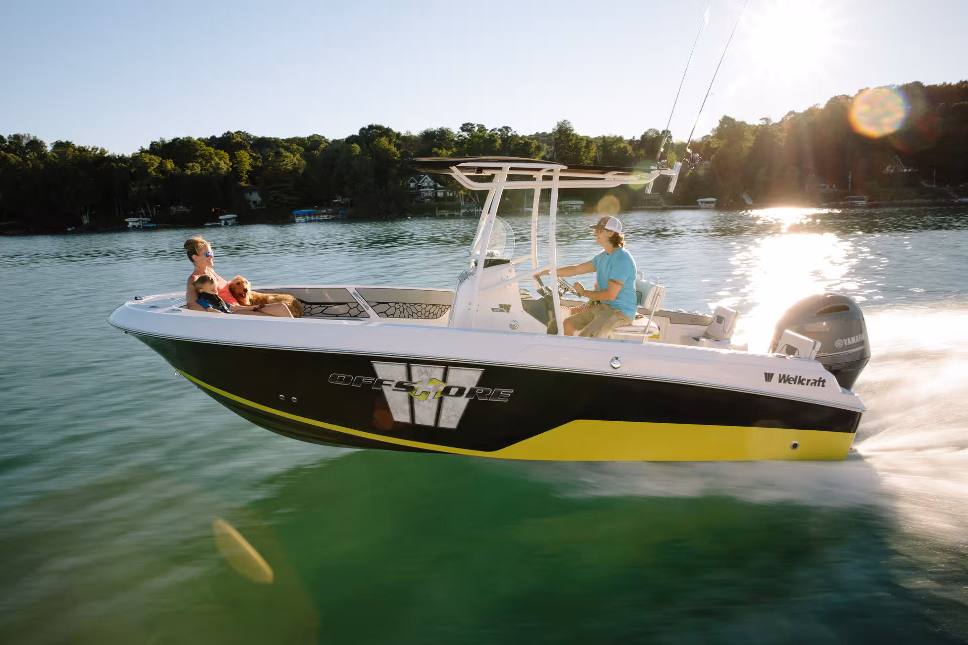 Vaartlander_Wellcraft202Fisherman-40 Wellcraft 202 Fisherman varend op open water met sportieve uitstraling