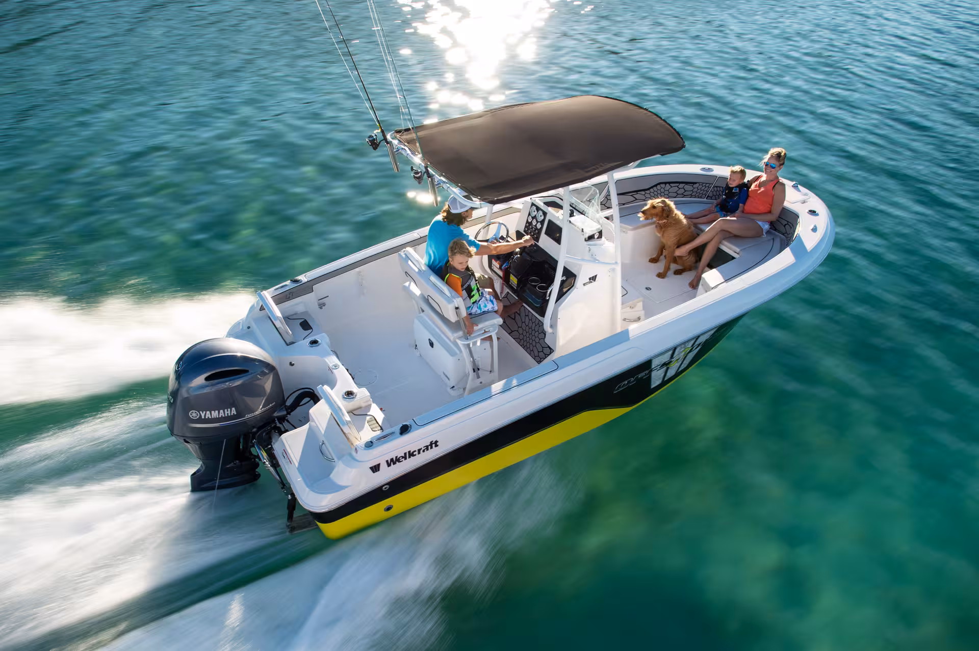 Vaartlander_Wellcraft202Fisherman-44 Wellcraft 202 Fisherman van bovenaf gezien met T-top en open dek