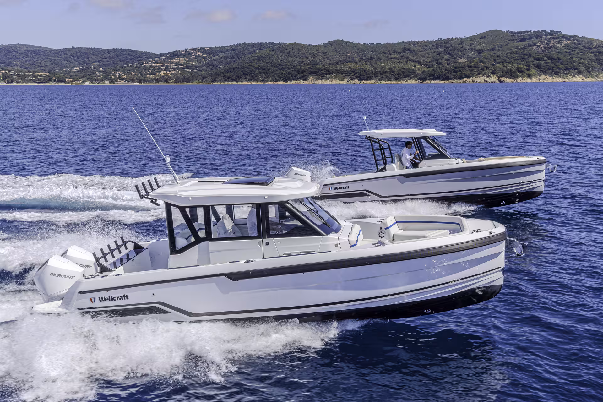 Vaartlander_Wellcraft28Explorer-34 Stuurconsole van Wellcraft 28 Explorer met navigatie en bediening