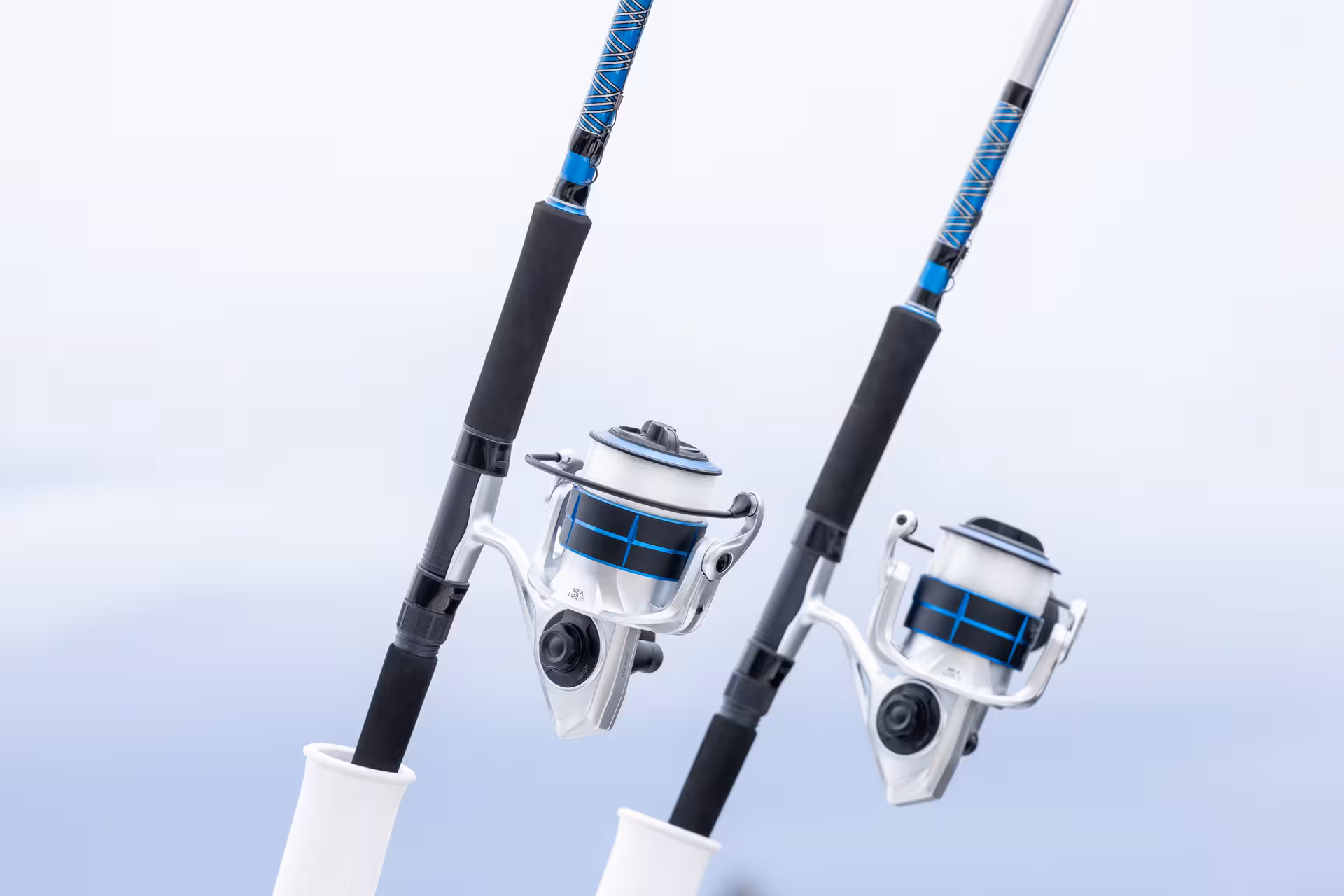 Vaartlander_Wellcraft302Fisherman-26 Set hengels met molens op Wellcraft 302 Fisherman klaar voor zeevissen